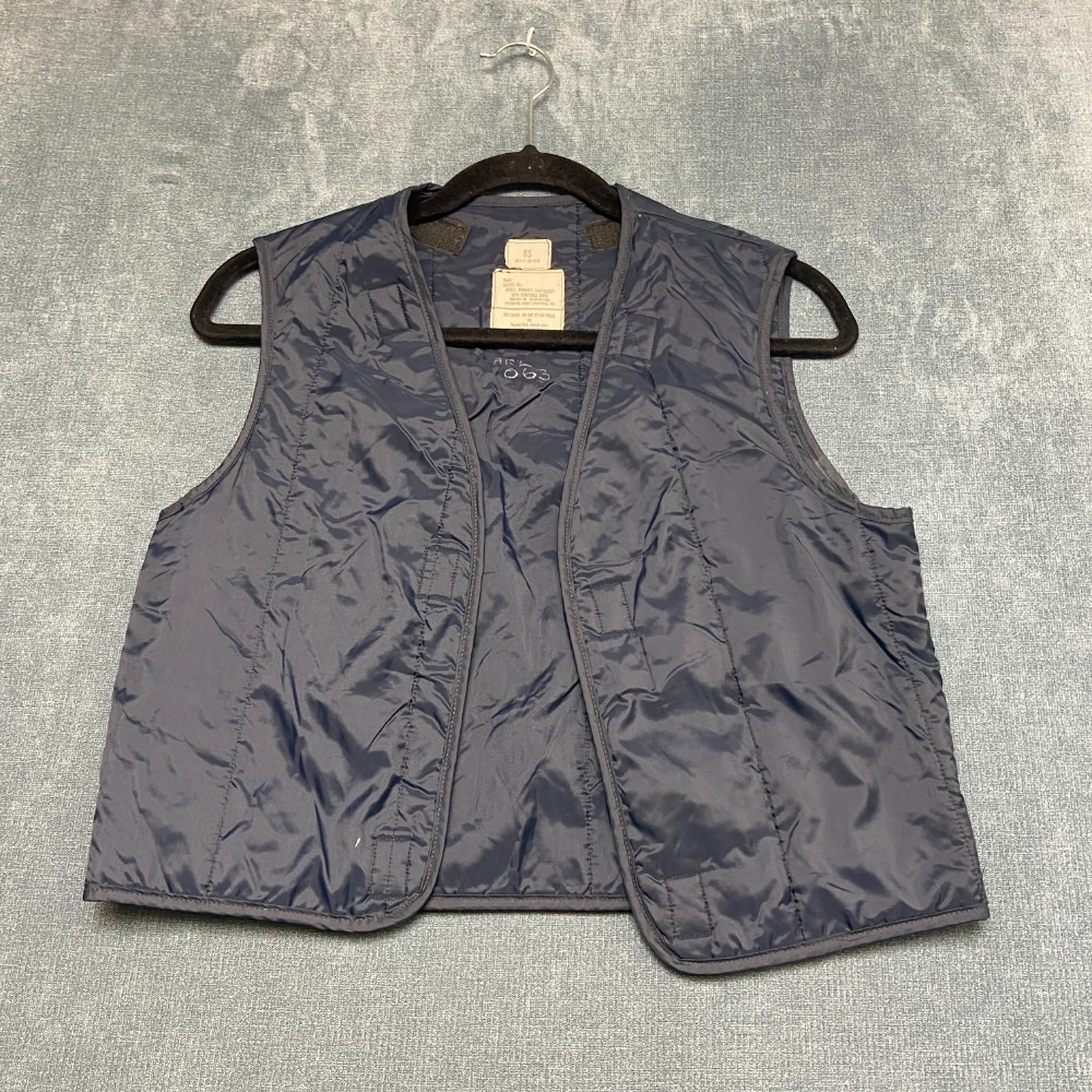 Cardigan Vest Womens 8S Navy Blue Removable Liner V Neck Sleeveless Outdoor